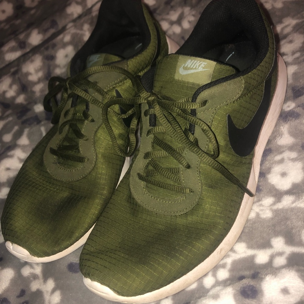 Olive green men’s Nike sneakers